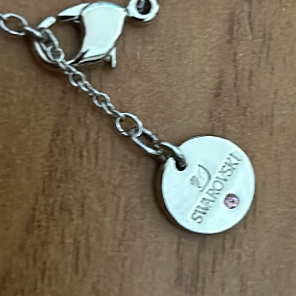 Swarovski x Sanrio Hello Kitty Rhinestone Head Necklace - Picture 5 of 11